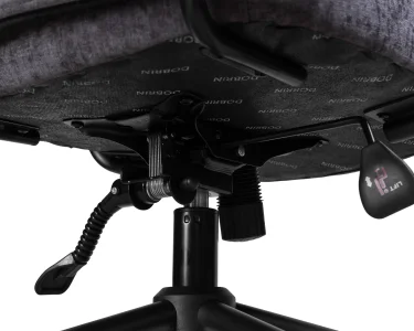 Офисное кресло для руководителей DOBRIN LOKI, антрацит (VRH230-01) фото 9